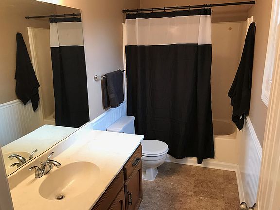 4th image of 107 Sunnyhill Trl