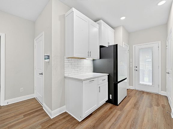 3rd image of 11499 Chepstow Crescent Ct