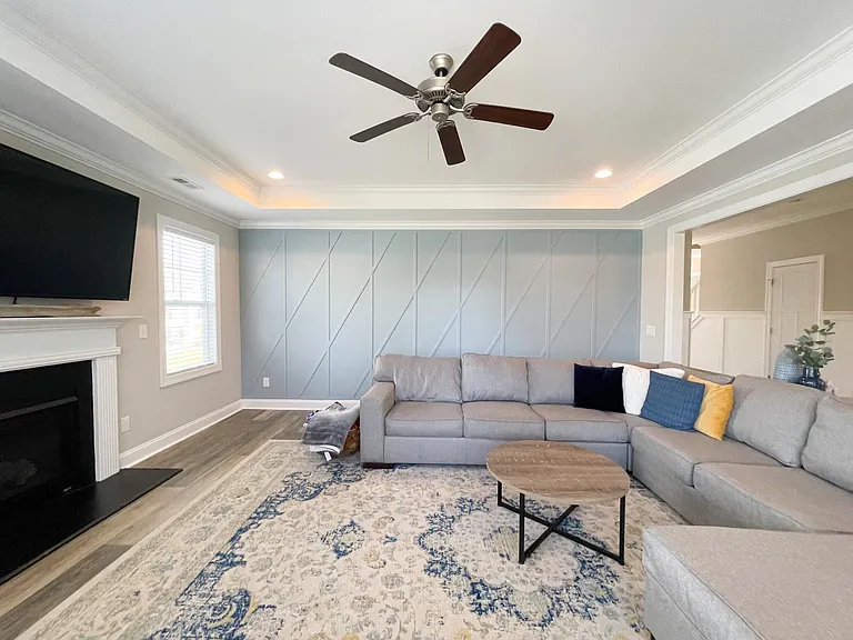 455 Aurora Pl — Photo 10