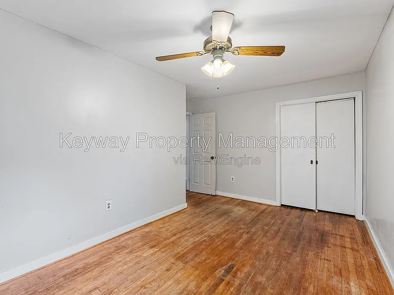 1823 Curtis Dr — Photo 12