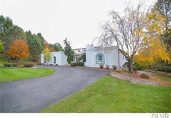 1st image of 515 Graystone Dr