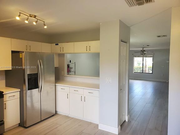 2nd image of 4932 S University Dr #4932