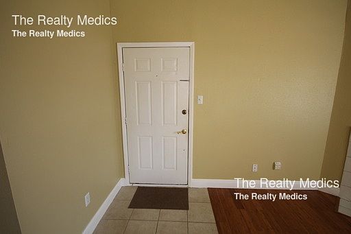 2nd image of 3708 Idlebrook 206 Cir