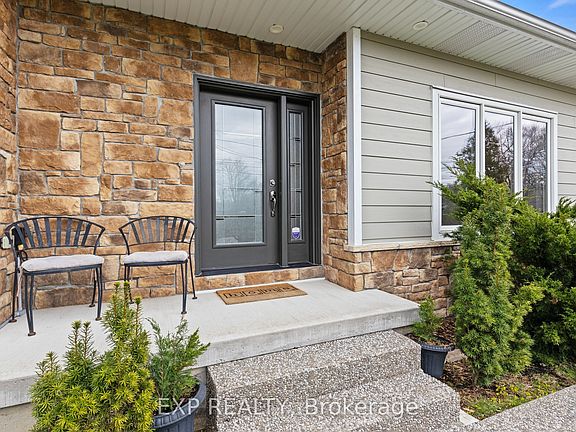 4th image of 226 Westwood Ave