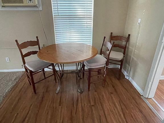 2nd image of 336 Cupids Rd