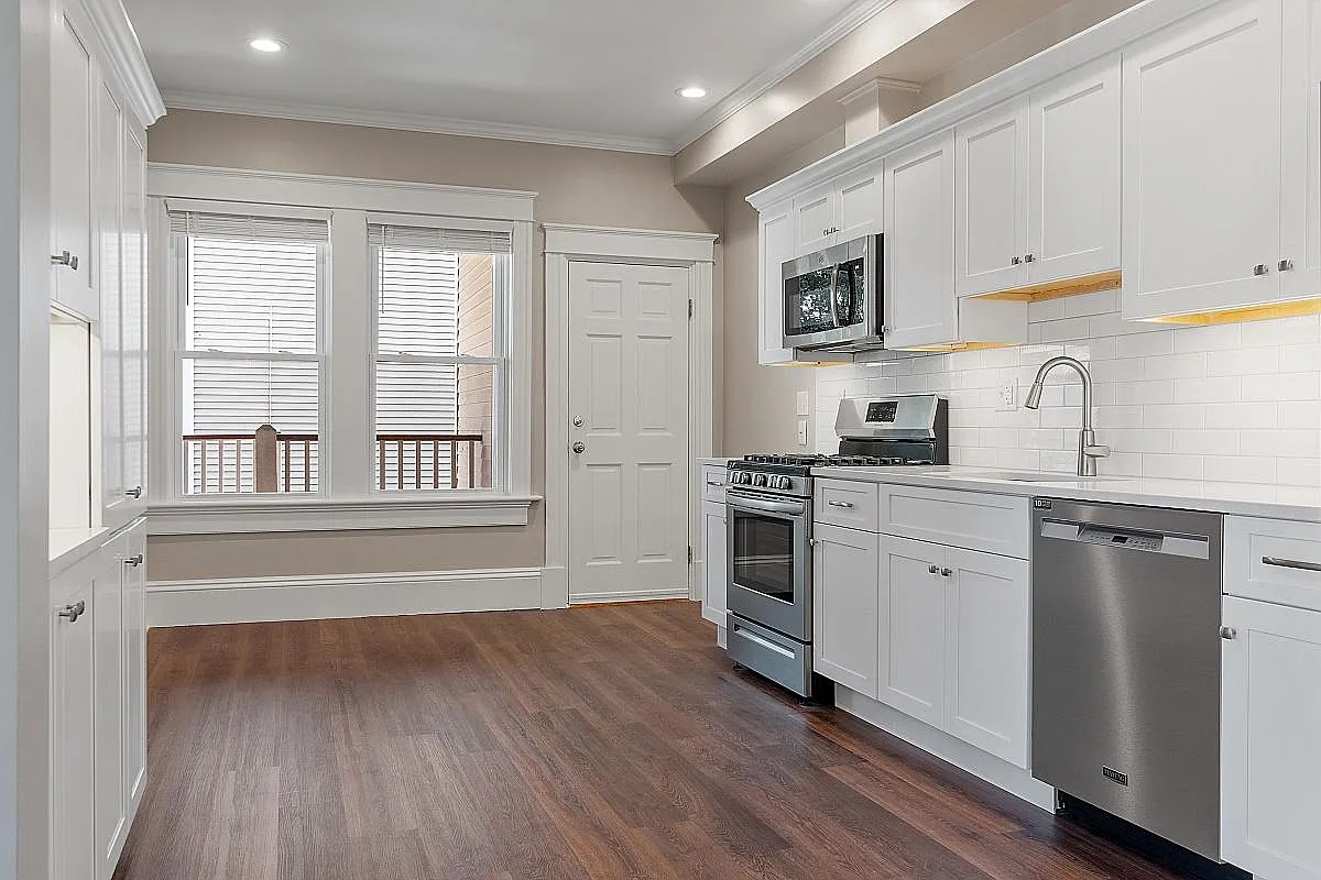 153 Salem St — Photo 1