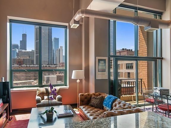 5th image of 400 W Ontario St APT 713