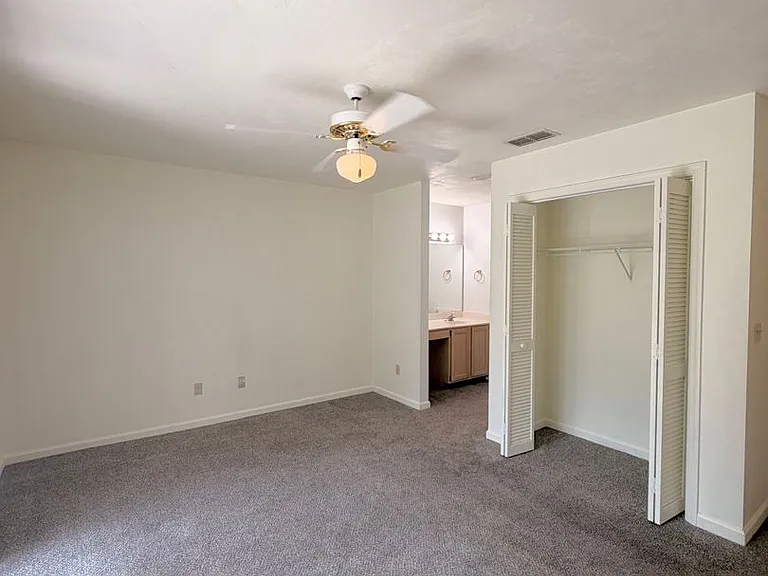 4414 Stratfordshire Ct — Photo 19