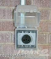 RV 30 Amp, 120 Volt Connection