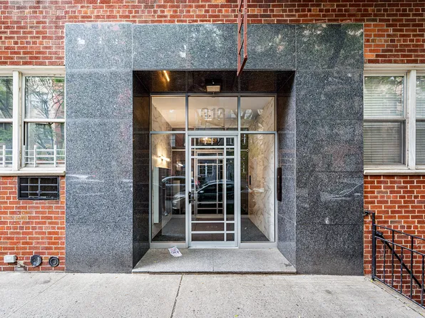 313 East 89th Street image 11 of 12