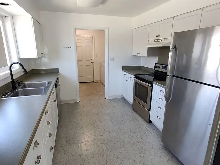 345 Cook St — Photo 12