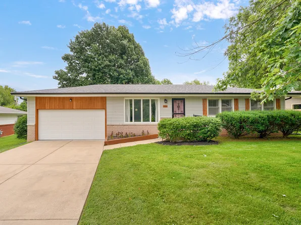 2724 S Wallis Smith Boulevard, Springfield, MO 65804