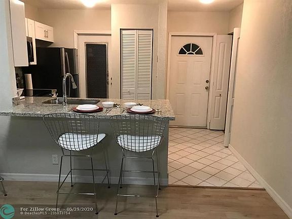 3rd image of 3430 NW 52nd Ave APT 211