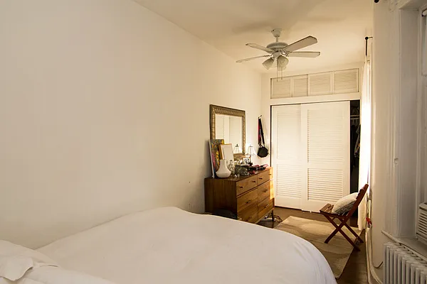 Rented by FirstService Realty (legacy) | media 31