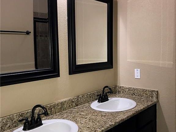 5th image of 170 Mauna Kea Ln Unit A