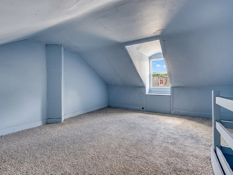1251 Bailey St — Photo 14