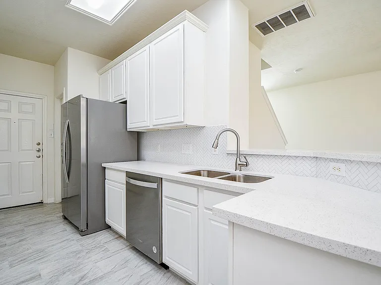 5607 Stonecloud Ln — Photo 20