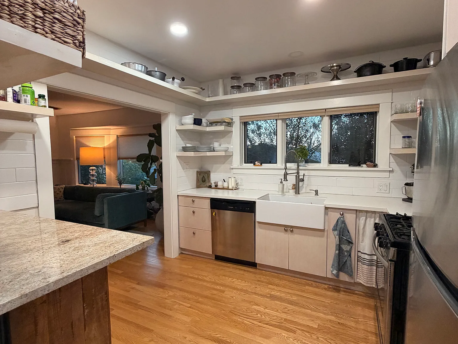 521 Meridian Ter — Photo 3
