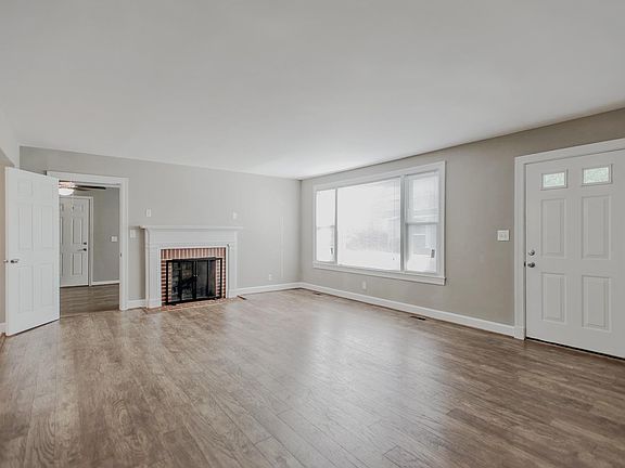 5th image of 417 Roosevelt Ave