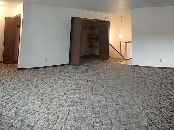 4th image of 1026 5th Ave S