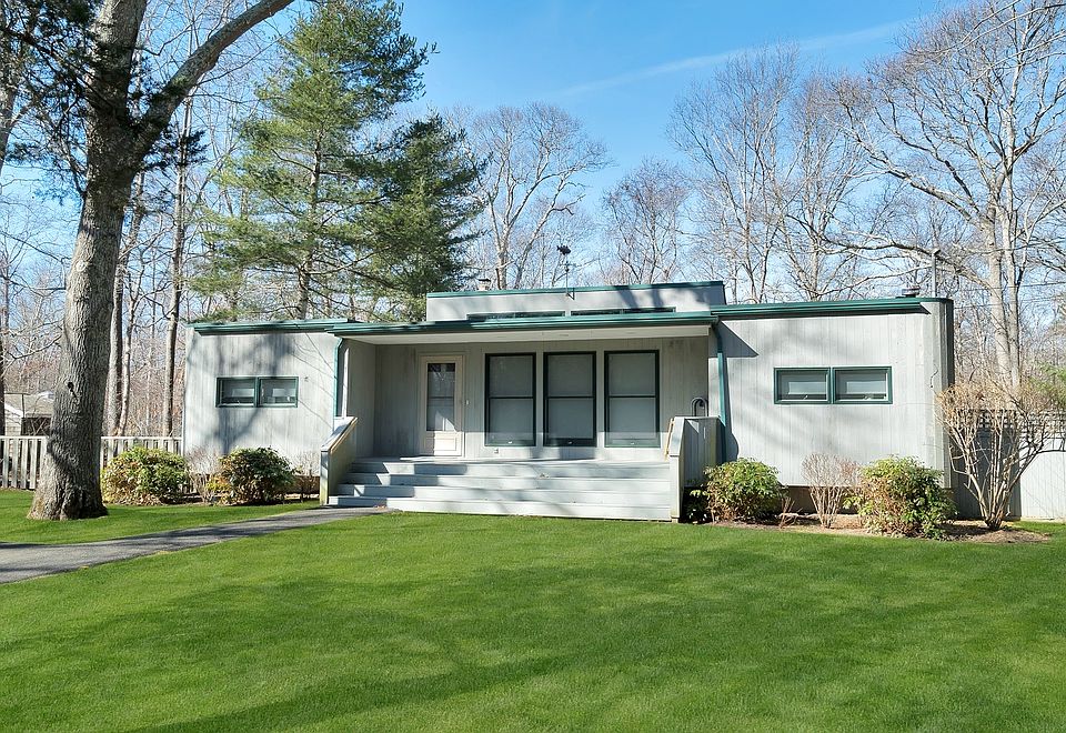 1st image of 19 N Cape Ln