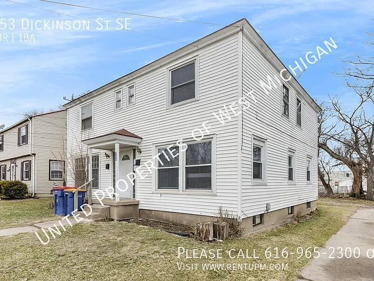 653 Dickinson St SE — Photo 5