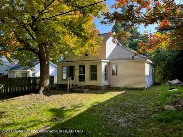 8004 N Welling Rd, Eureka, MI 48833