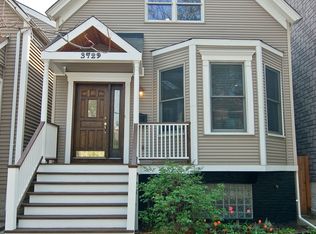 3729 N Hermitage Ave, Chicago, IL 60613