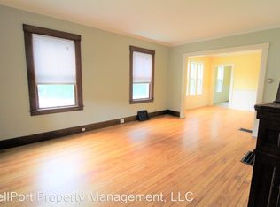 24 Plummer St, Gardiner, ME 04345