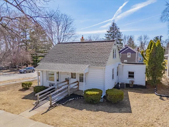 4001 Winnemac Ave, Madison, WI 53711