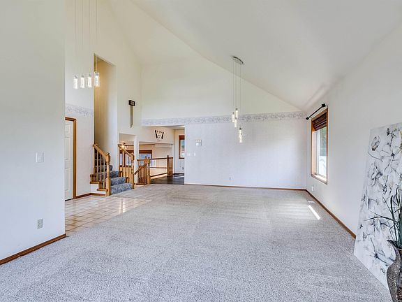 3rd image of 265 Adair Dr