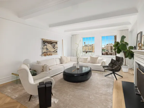 1185 Park Avenue image 1 of 10