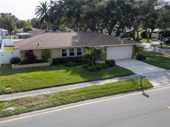 12156 98th Ave, Seminole, FL 33772