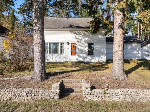 7328 Milton Rd, Alanson, MI 49706