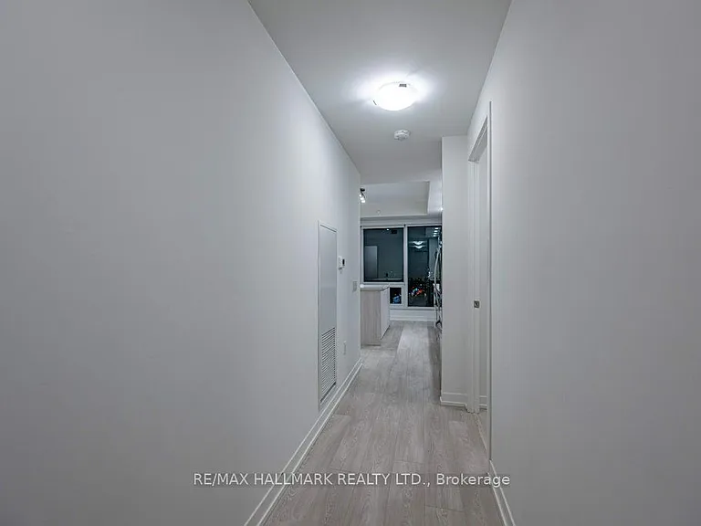 8868 Yonge St #1507E — Photo 4