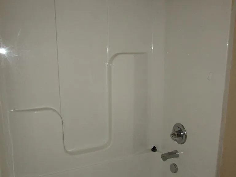 190 Lyle Curtis Cir — Photo 17