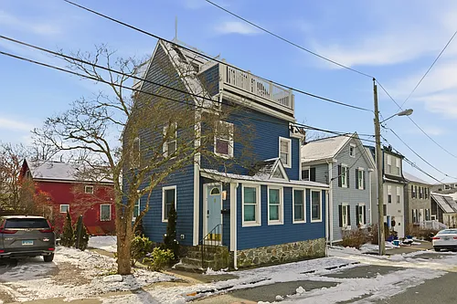7 Bacheller St Photo 1