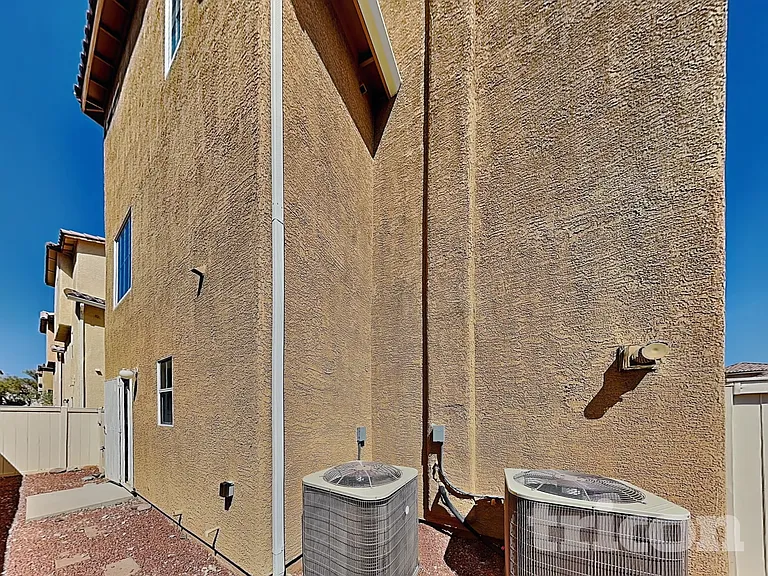 8921 Paula Jean Ave — Photo 17
