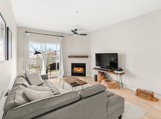 4758 53rd St #403, Delta, BC