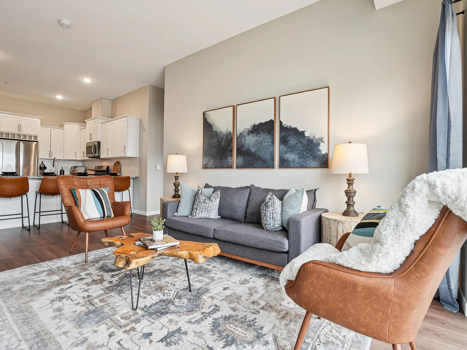 Lyra Apartments — Photo 3