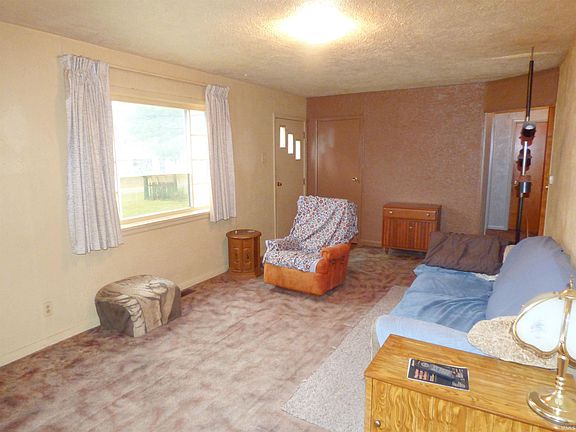 3rd image of 26280 Tyris St