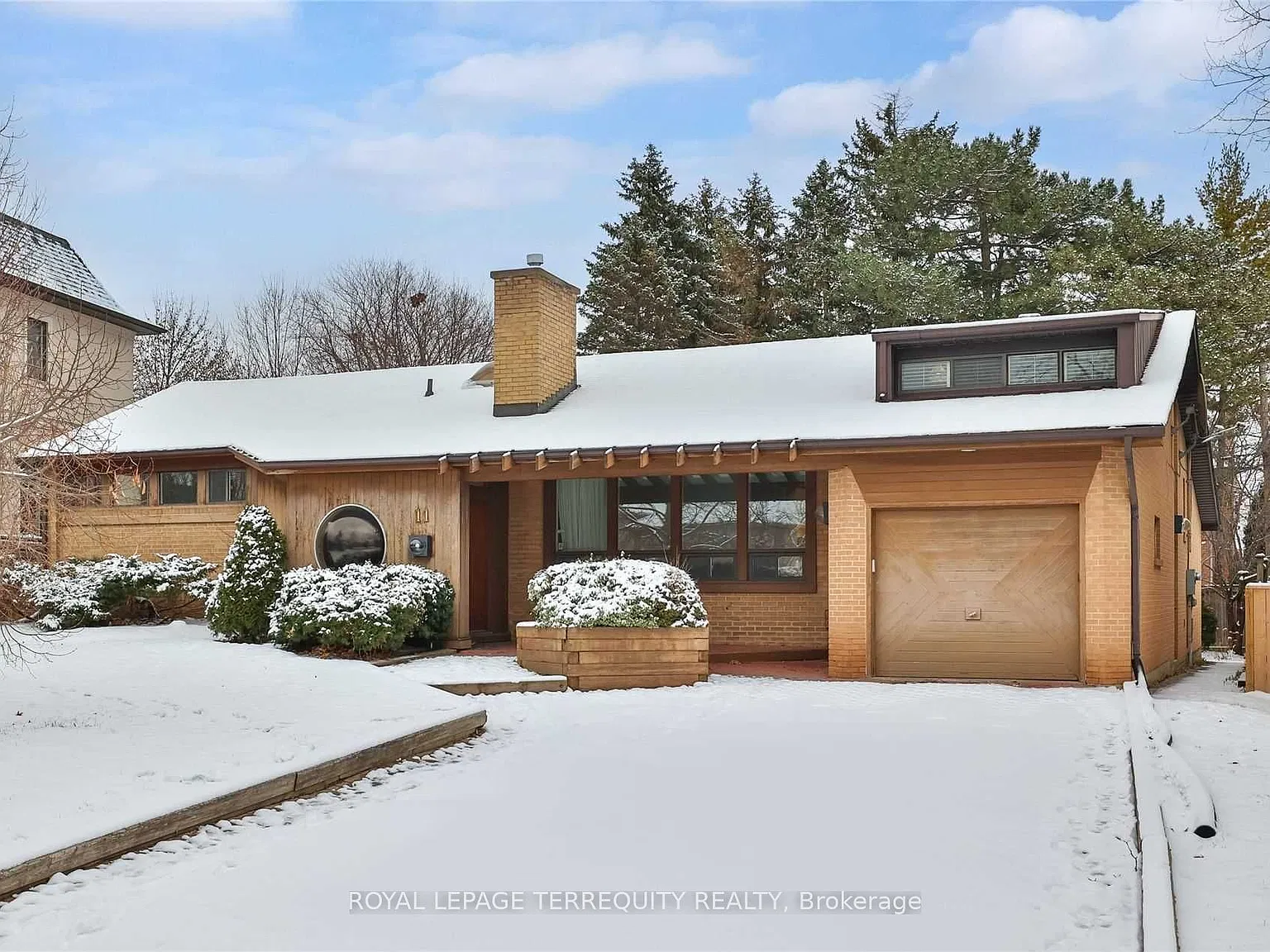 4 bed, $4,500 — Photo 1