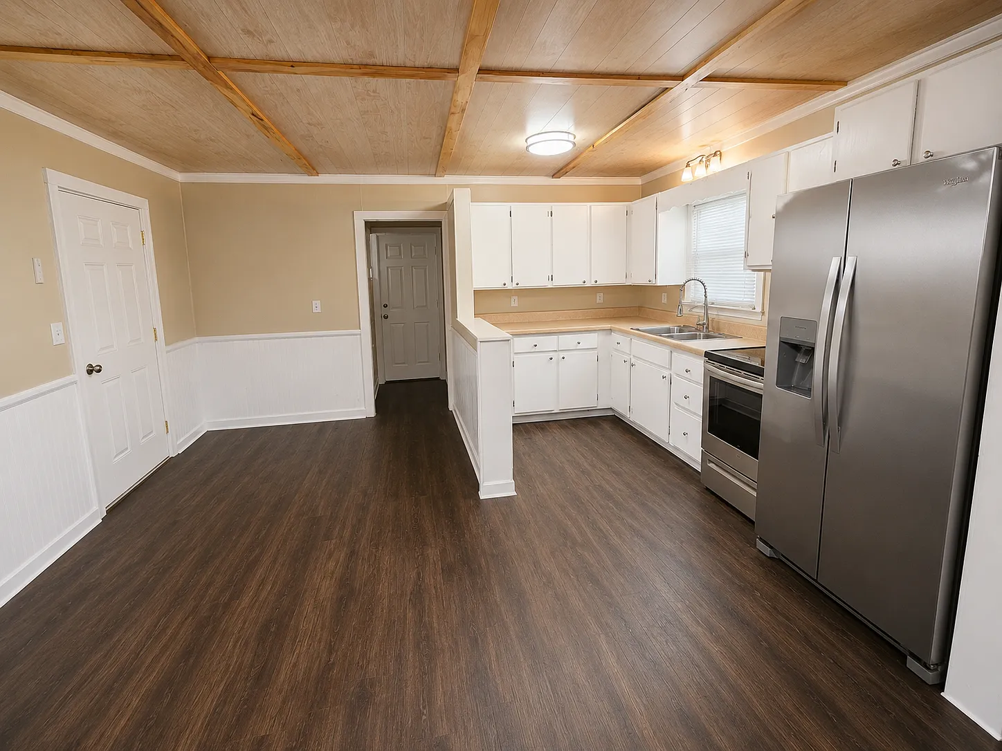 3 bed, 1192 sqft, $1,800 — Photo 3