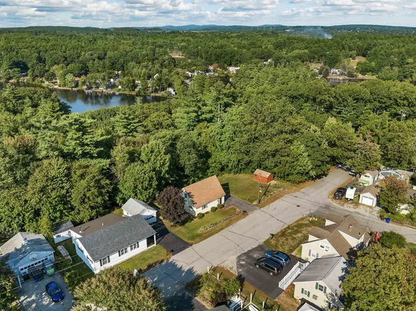 112 Sharon Street, Goffstown, NH 03102