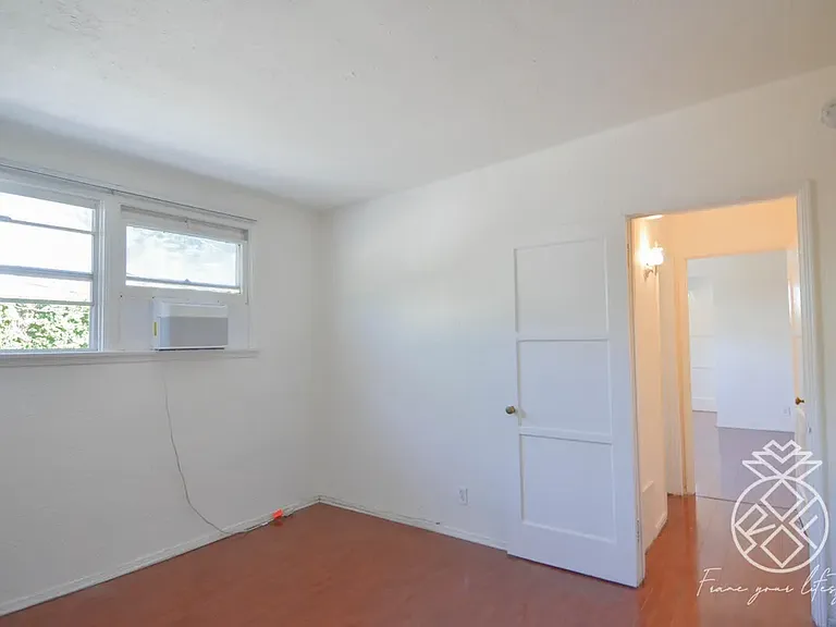 3823 Los Feliz Blvd #2 — Photo 15