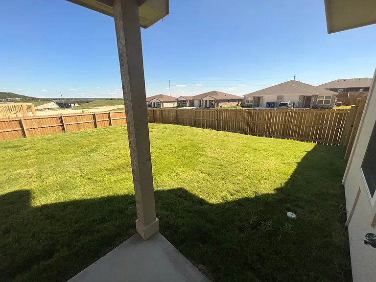 1708 Montell St #A — Photo 11