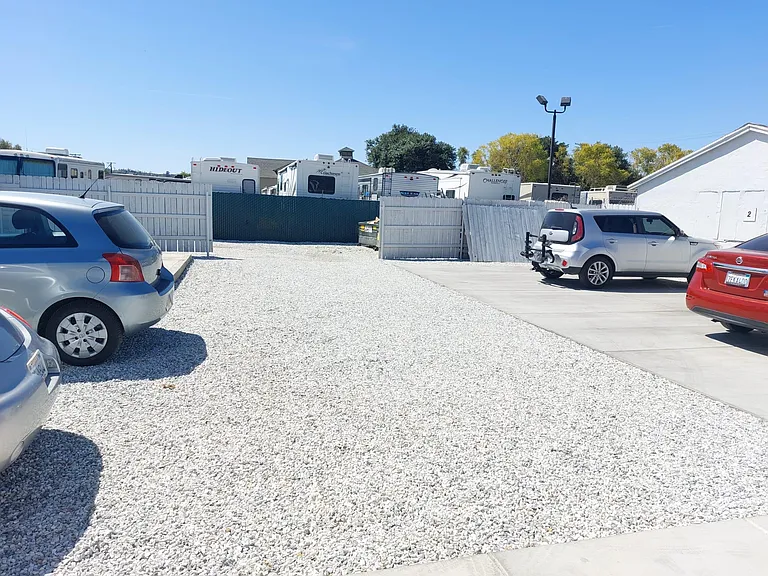 1826 Mentone Blvd #2 — Photo 13