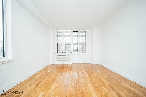 Rented by Nooklyn NYC LLC | media 32