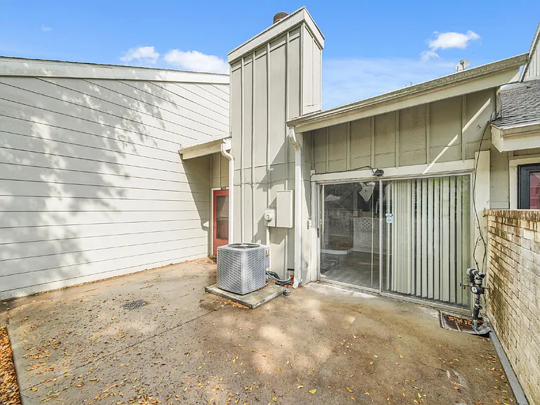 7119 Brendam Ln — Photo 9