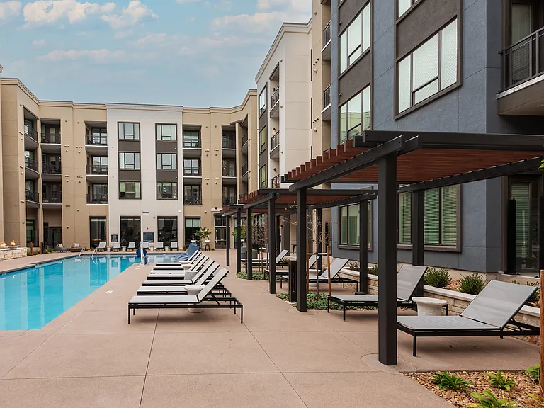Exclusive Colorado Apartments with Resort Style Pool